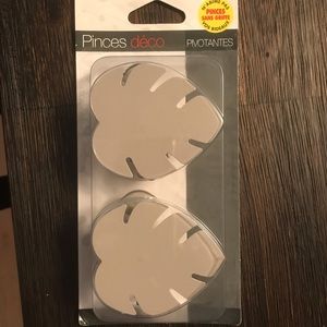 Brand new in packaging Metal clip curtain tie back